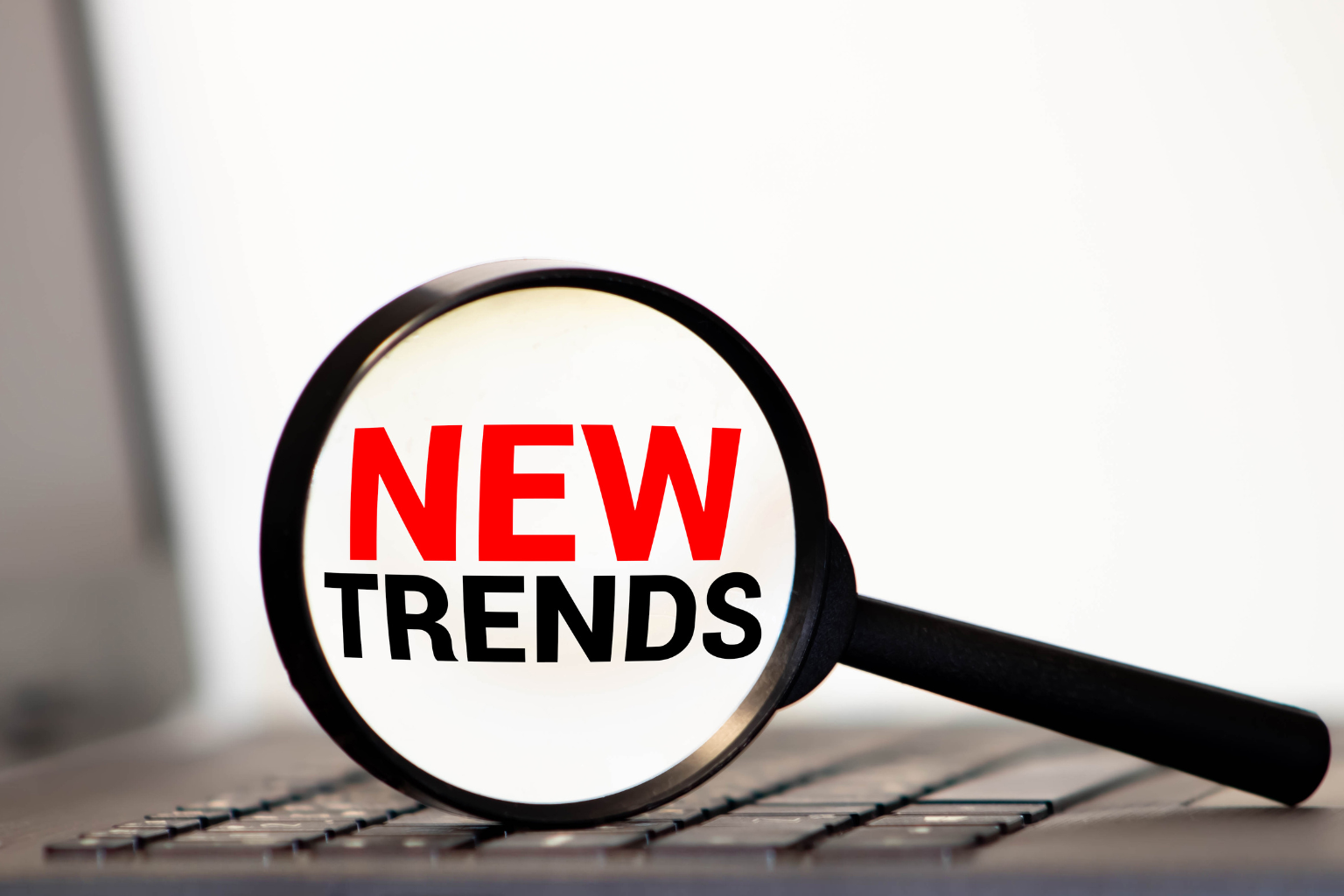 AI-Generated 1980s Images: How the Retro Photo Trend Is Changing Digital Marketing in 2026